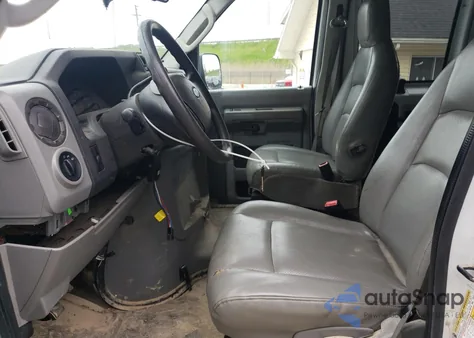 2009 Ford Econoline E350 Super Duty Wagon from USA, damaged, VIN 1FBNE31L99DA33347